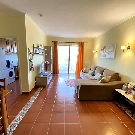 Sweet Balcony Flat דירה *